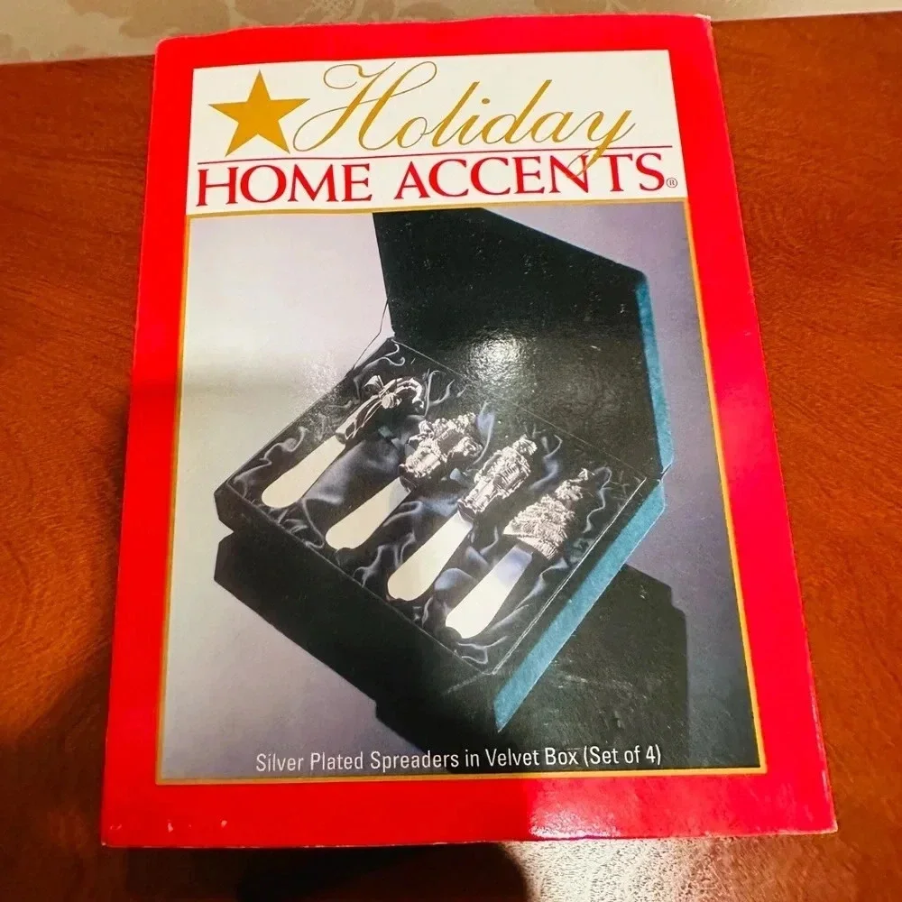 New In Box Vintage Belk Home Accent Stainless Steel Christmas Spreaders